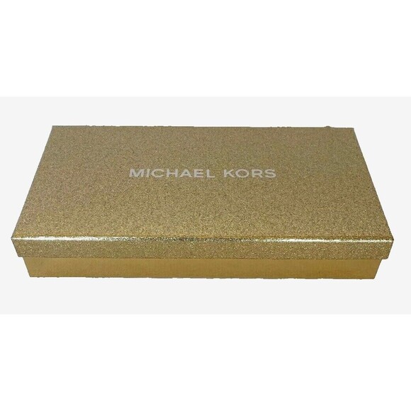 New Michael Kors Large zip around Continental wallet Logo Vanilla with Gift Box - Picture 6 of 6